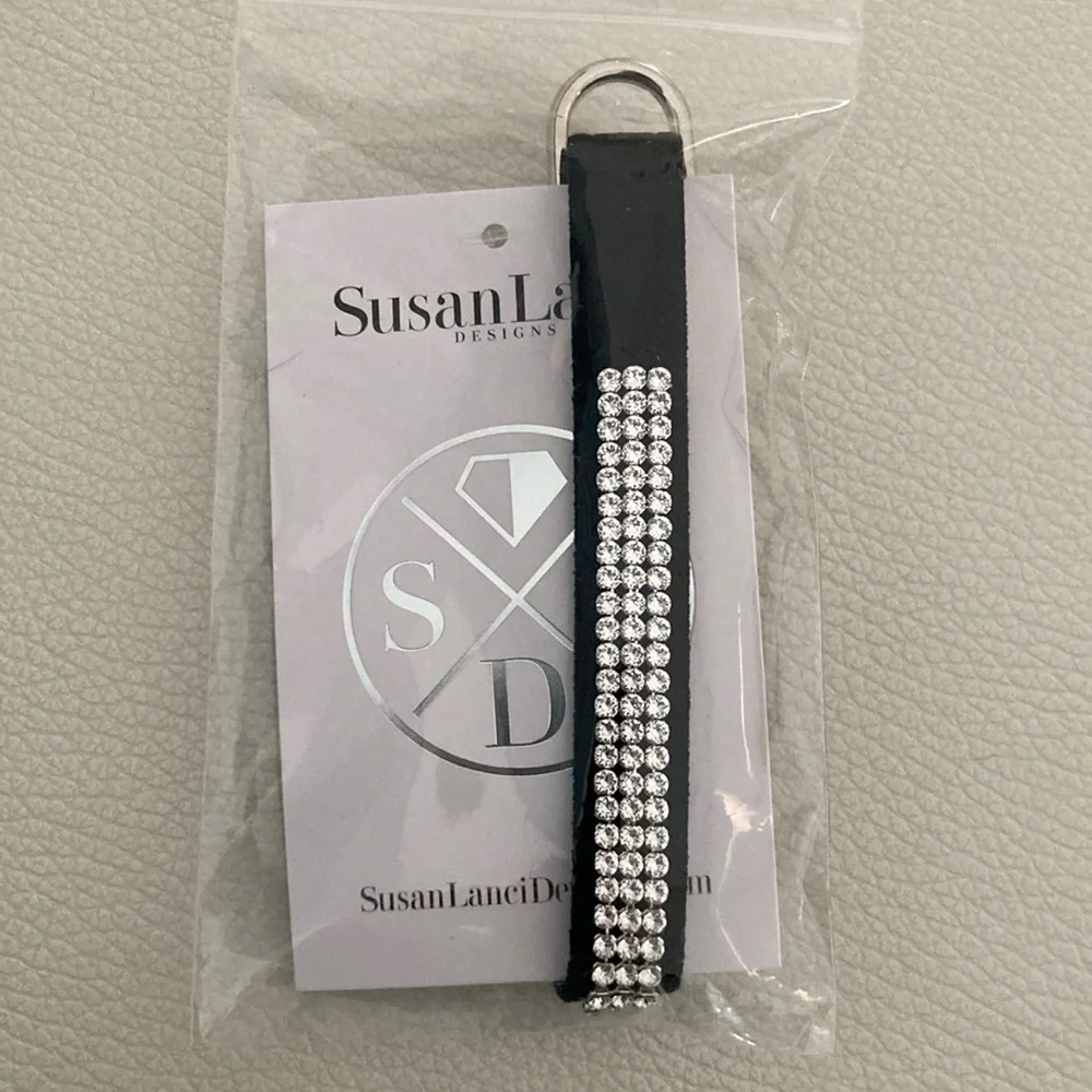 NWT Susan Lanci Dog Collar S